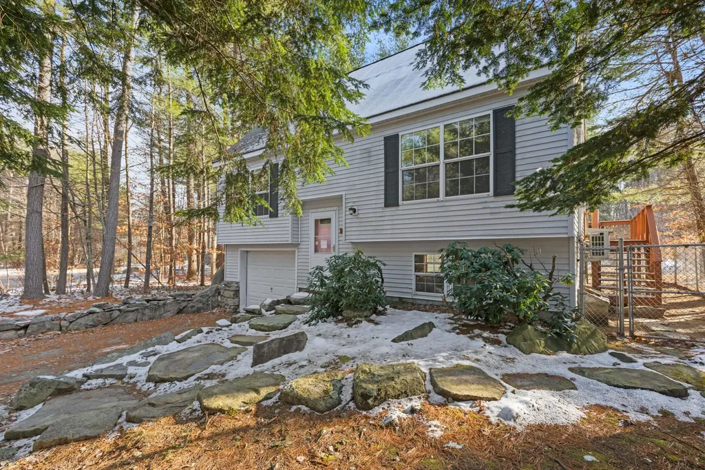 14 Stonehedge Drive Bridgton ME 04009