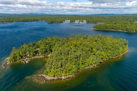 1 Outer Green Island Casco ME 04015