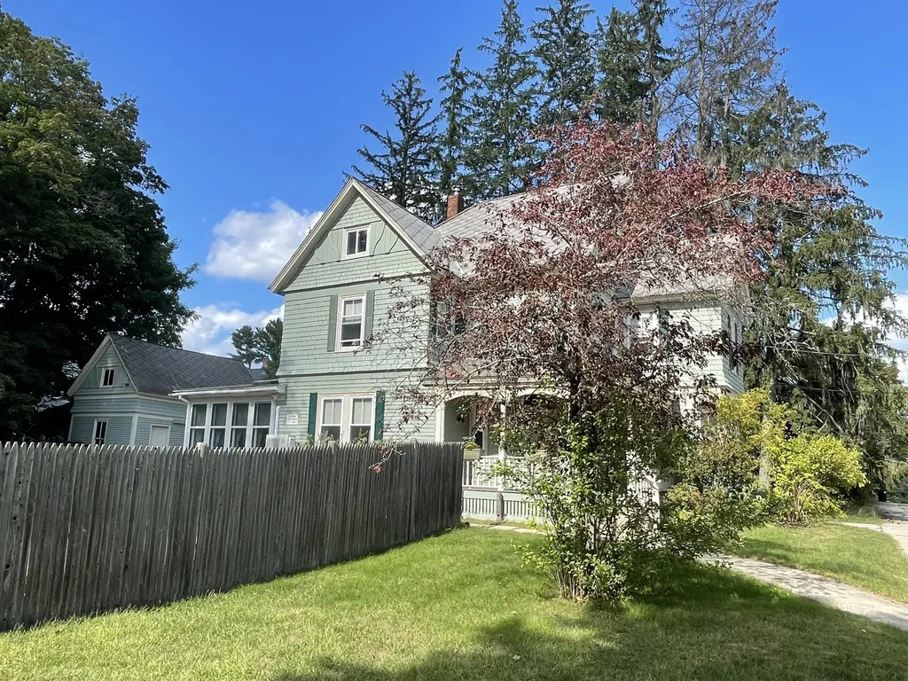 12 Pleasant Avenue Sanford ME 04073