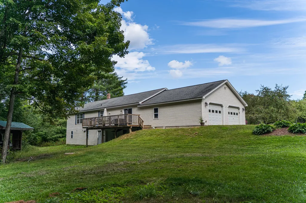 15 Orchard Drive Saint Albans ME 04971