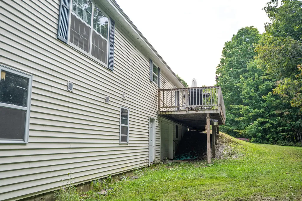 15 Orchard Drive Saint Albans ME 04971