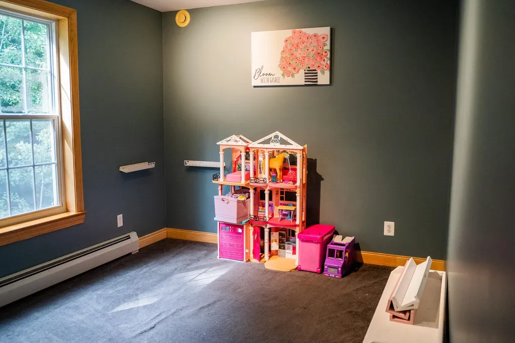 15 Orchard Drive Saint Albans ME 04971