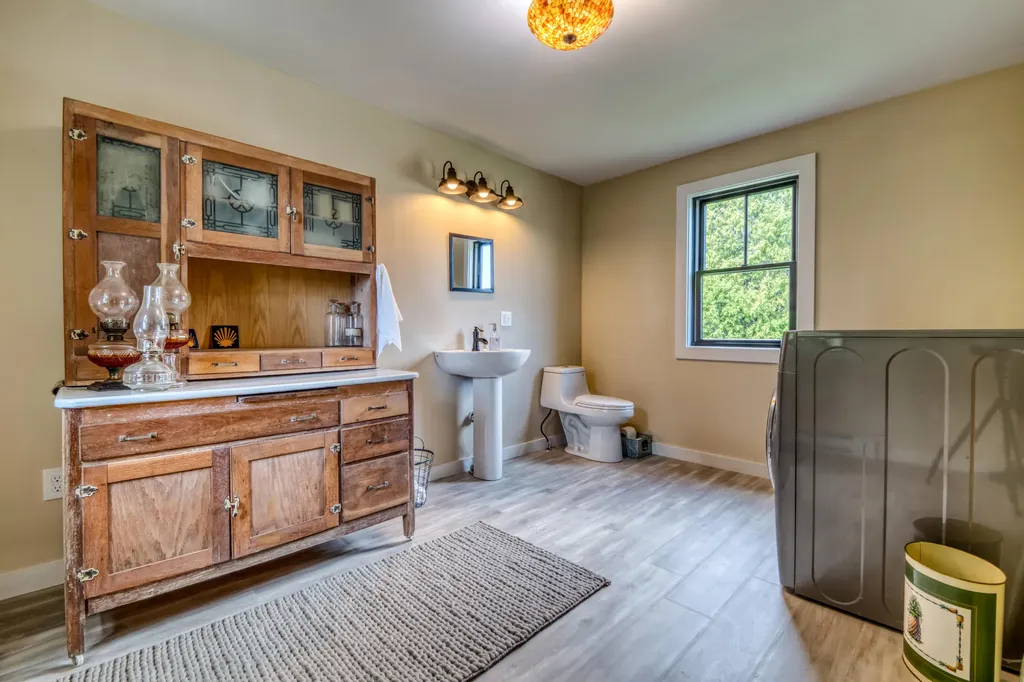 51 Suffolk Street Rockland ME 04841