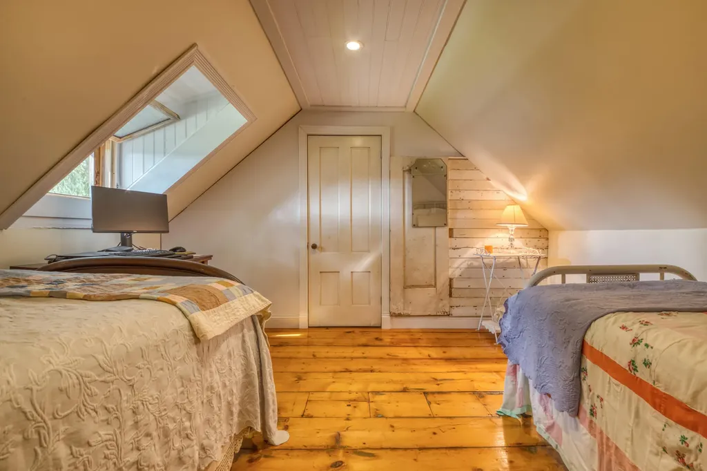 51 Suffolk Street Rockland ME 04841