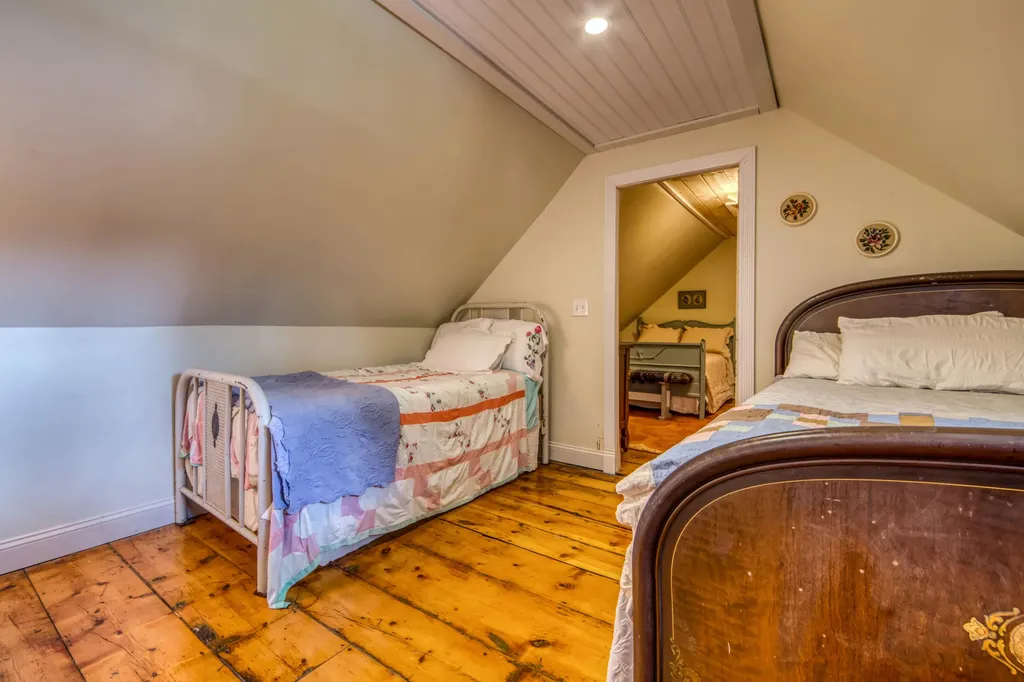 51 Suffolk Street Rockland ME 04841