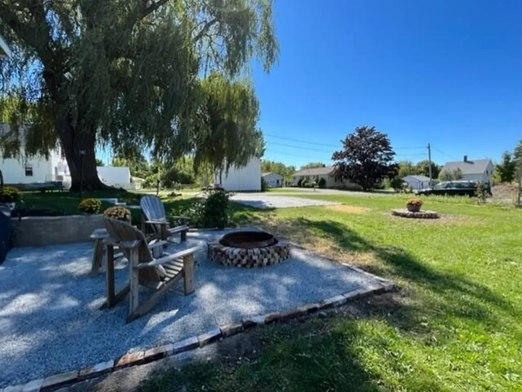 51 Suffolk Street Rockland ME 04841