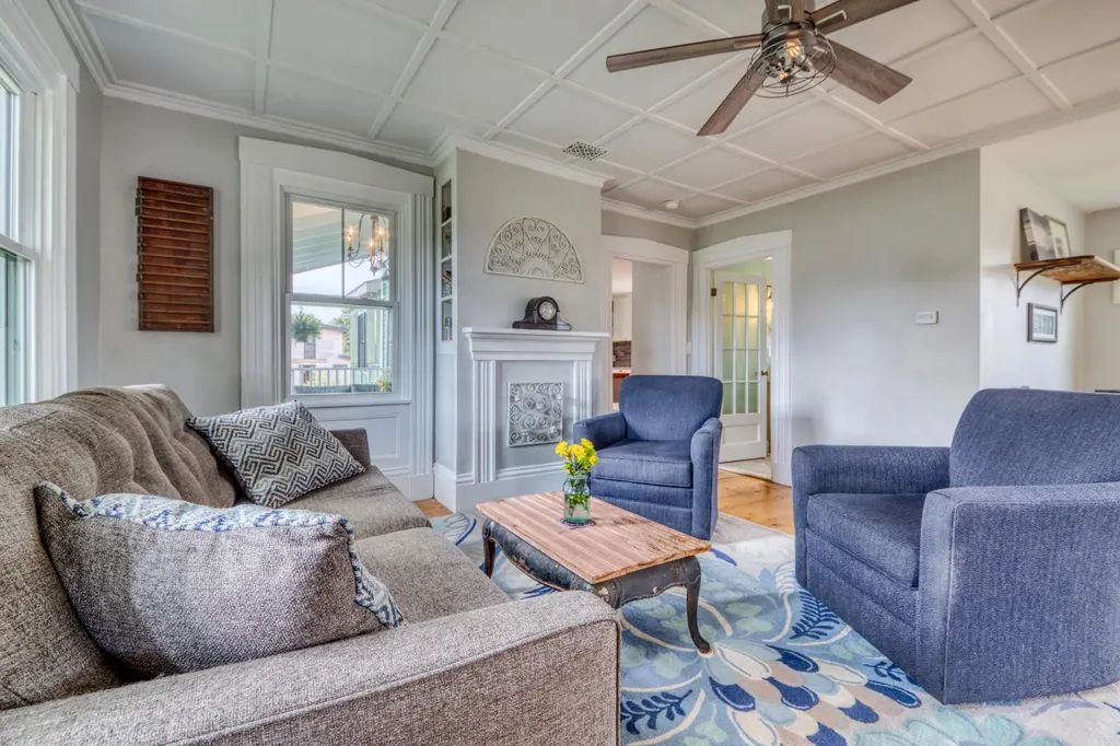 51 Suffolk Street Rockland ME 04841