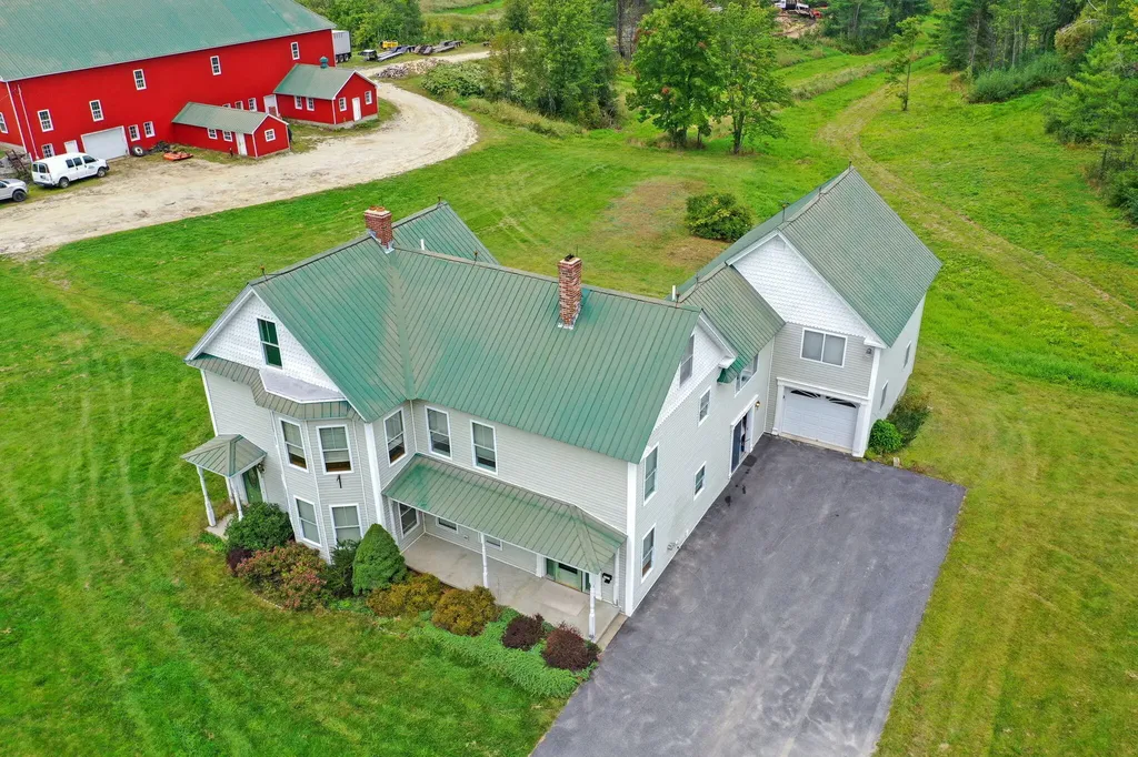 224 E Waterman Road Auburn ME 04210