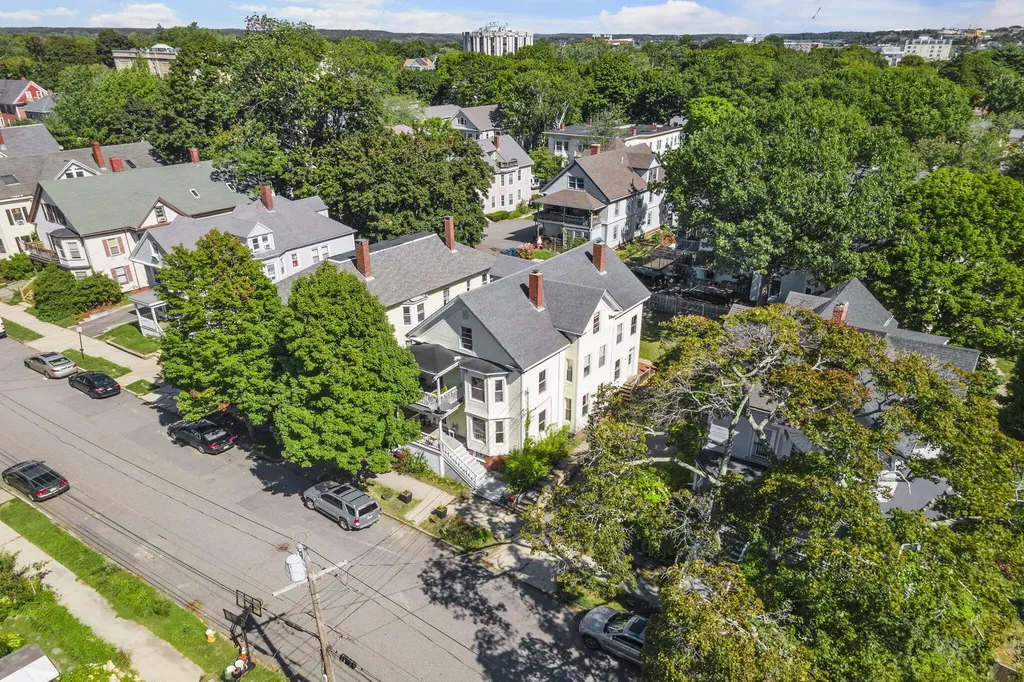 39 Roberts Street Portland ME 04102