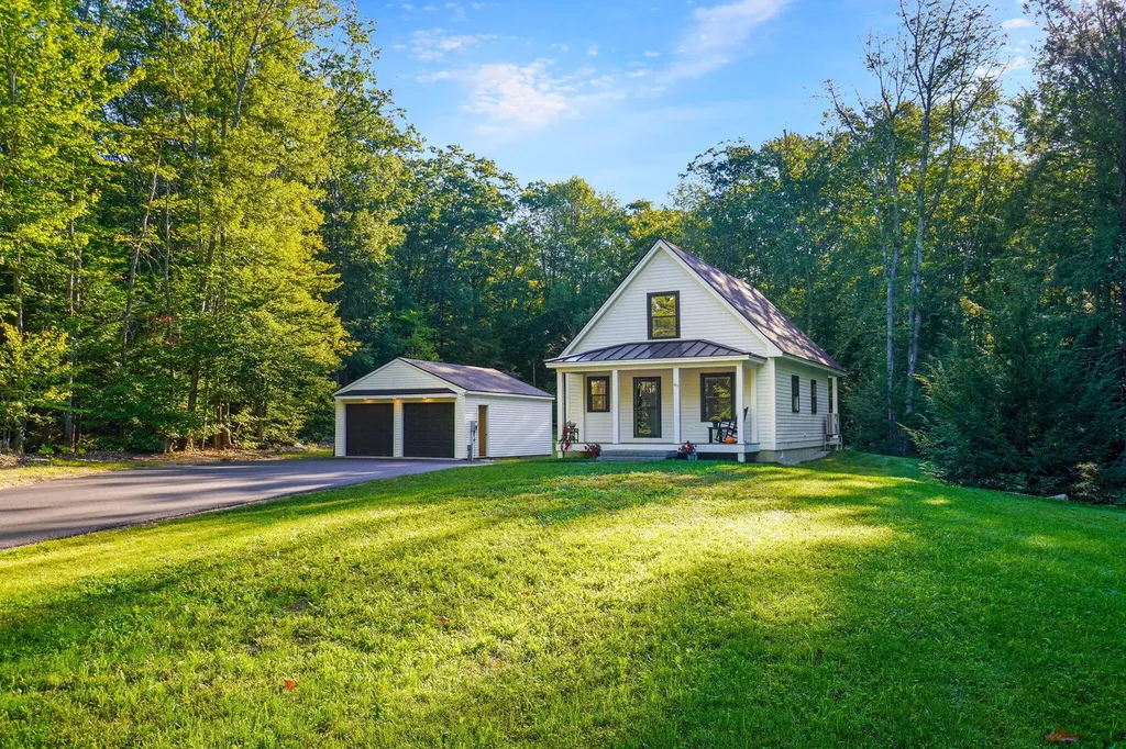 97 Log Cabin Road Kennebunkport ME 04046