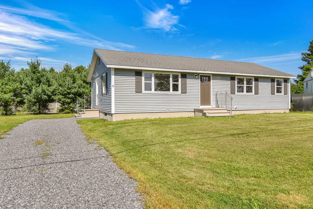 33 New England Road Augusta ME 04330