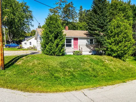 23 Second Street Farmingdale ME 04344