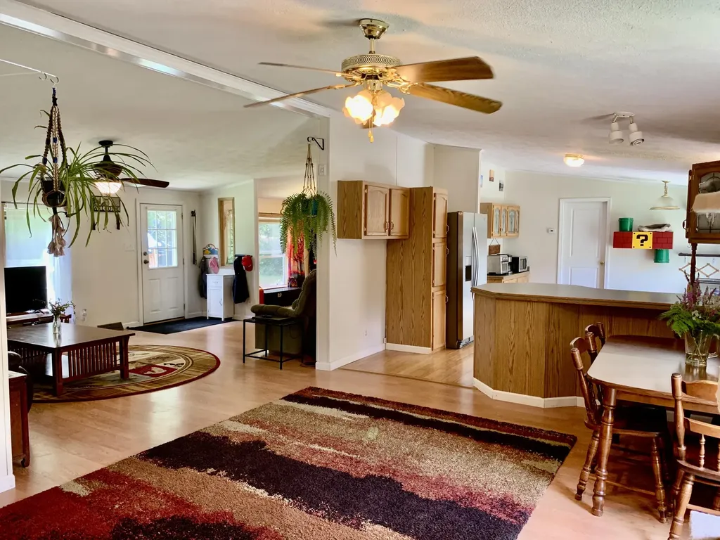 9 Dustin Drive Sabattus ME 04280