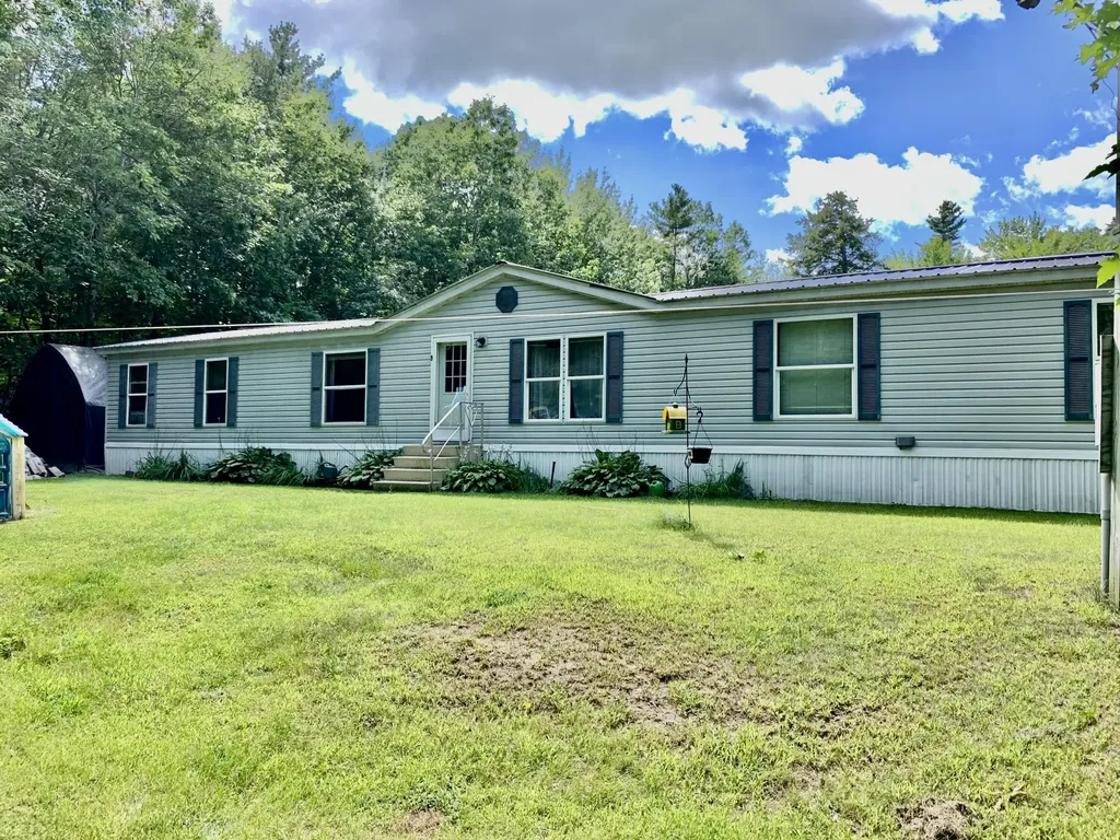 9 Dustin Drive Sabattus ME 04280