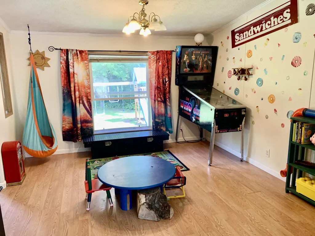 9 Dustin Drive Sabattus ME 04280