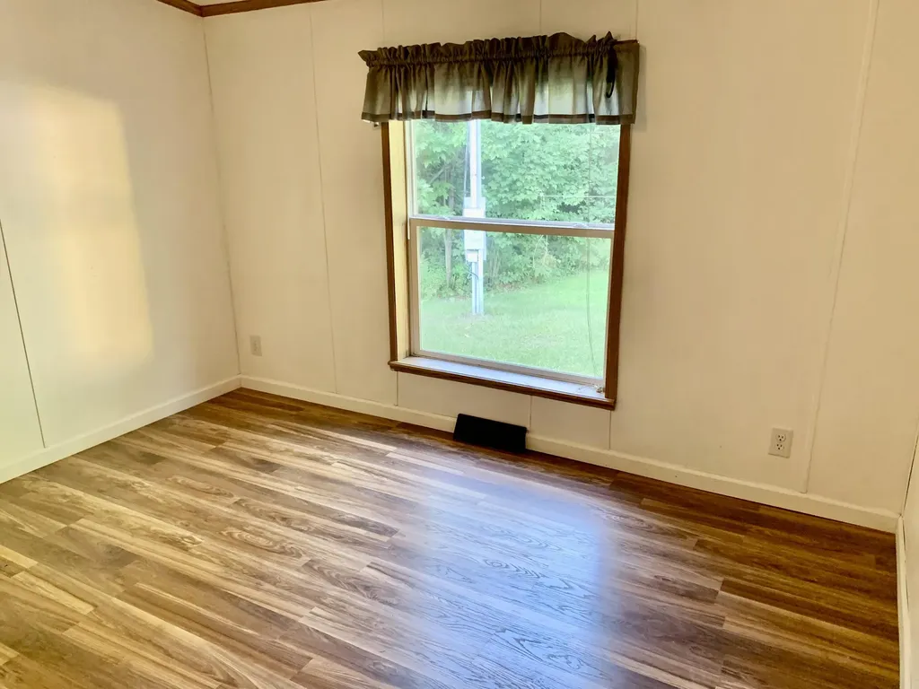 9 Dustin Drive Sabattus ME 04280