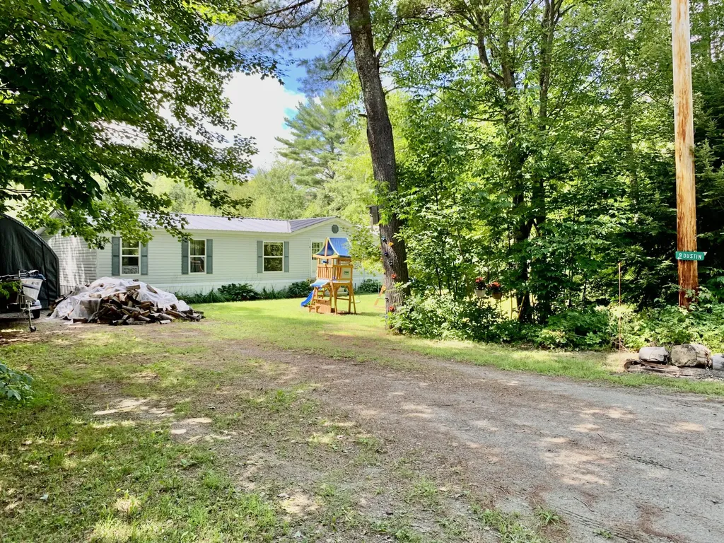 9 Dustin Drive Sabattus ME 04280