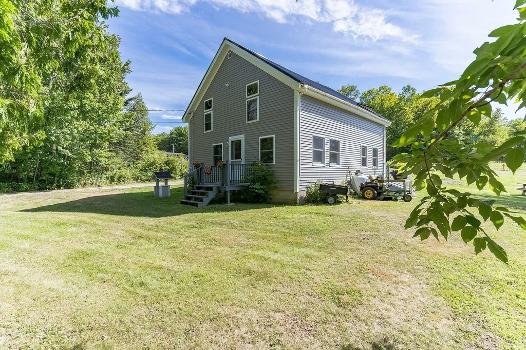 112 Lincolnville Road Belmont ME 04952