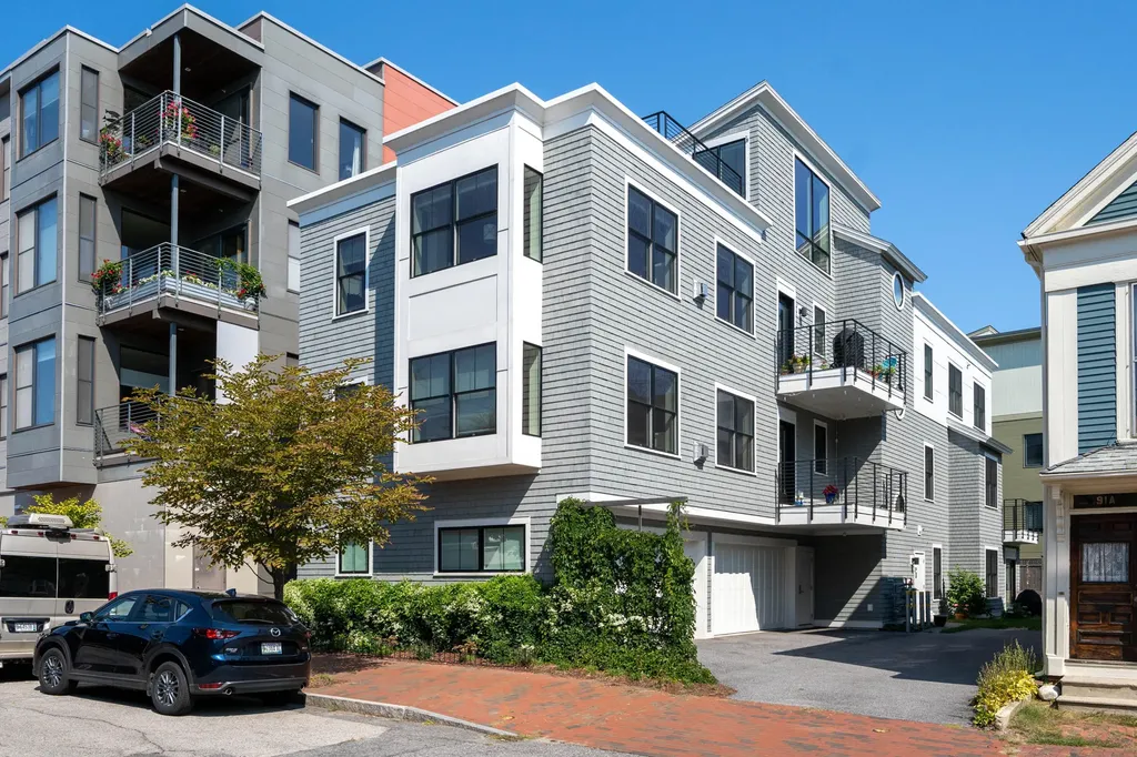93 St Lawrence Street Portland ME 04101