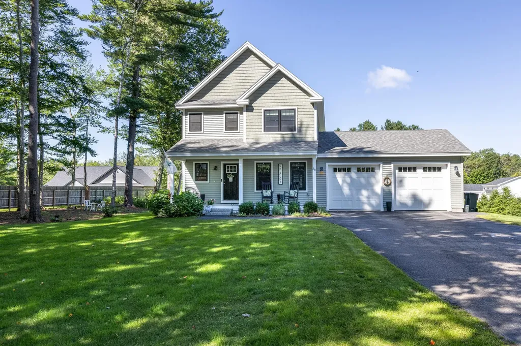 38 New Road Scarborough ME 04074