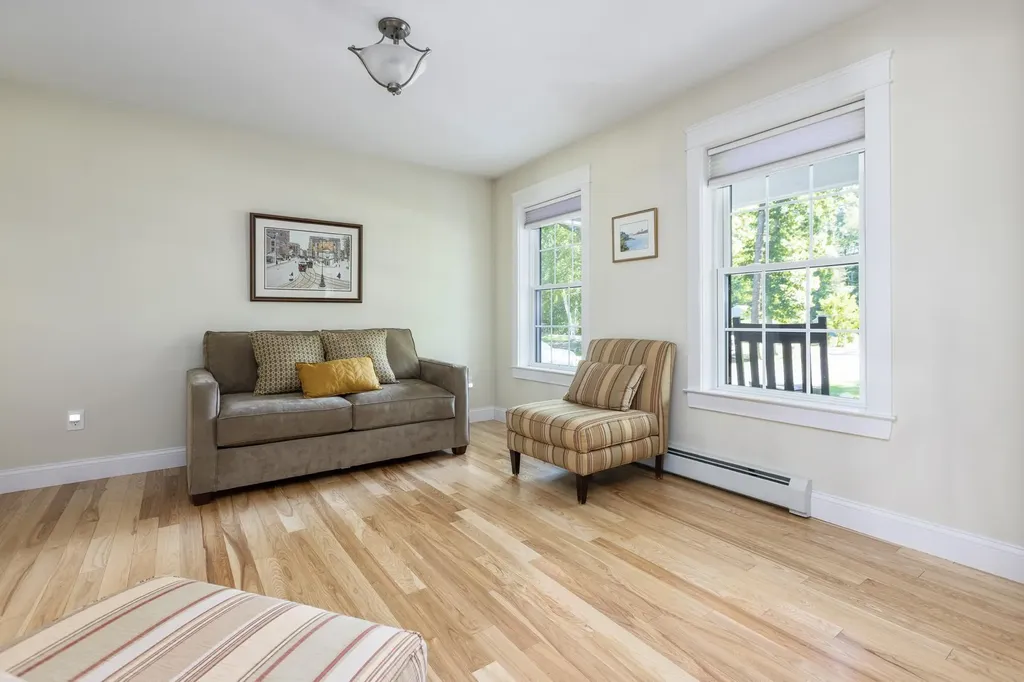 38 New Road Scarborough ME 04074