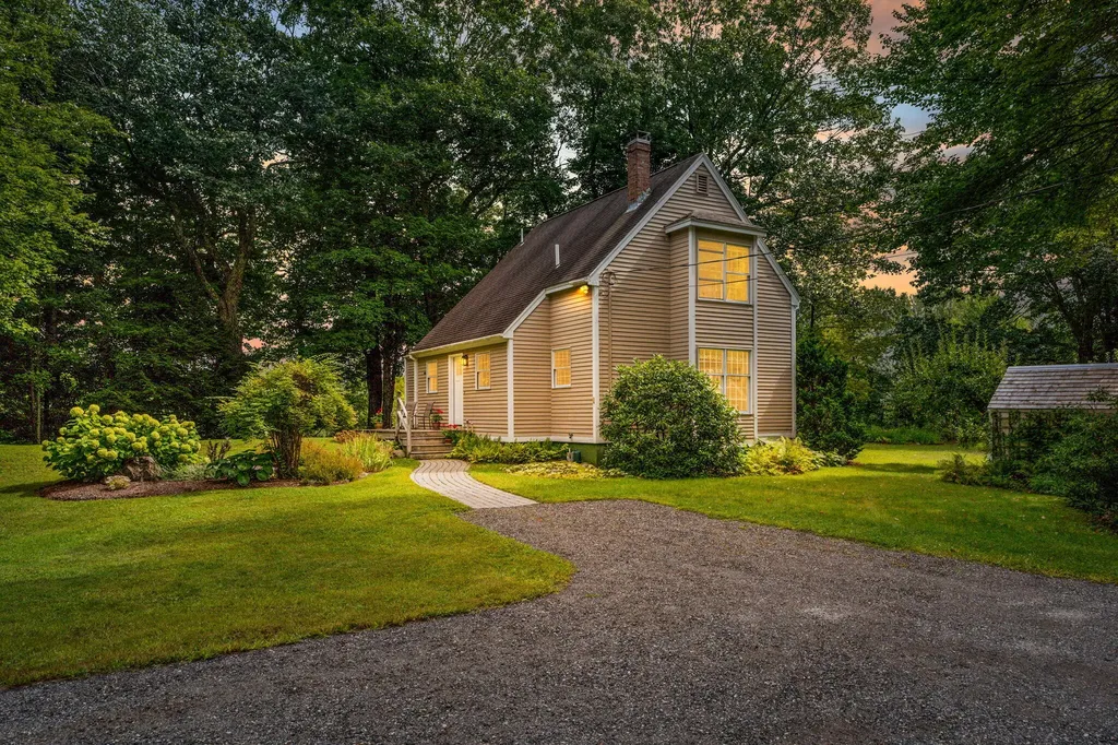 23 Crockett Road Gorham ME 04038
