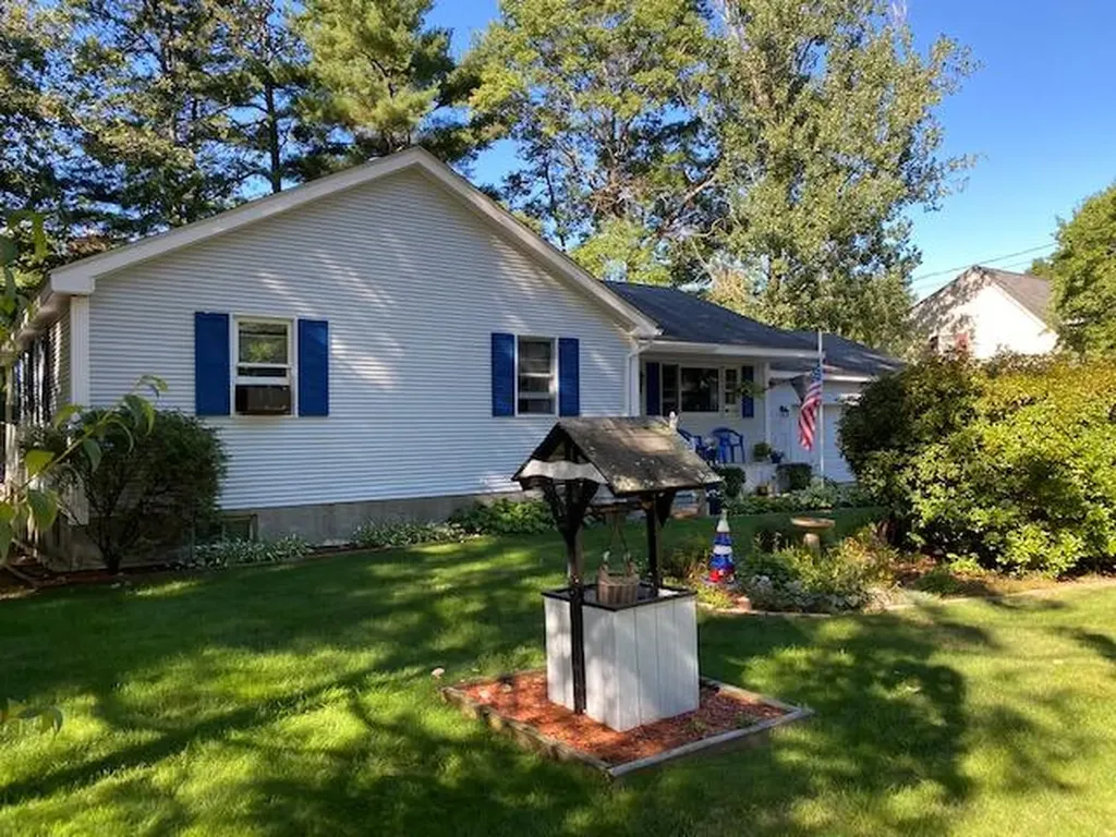 4 Glenwood Street Sanford ME 04073