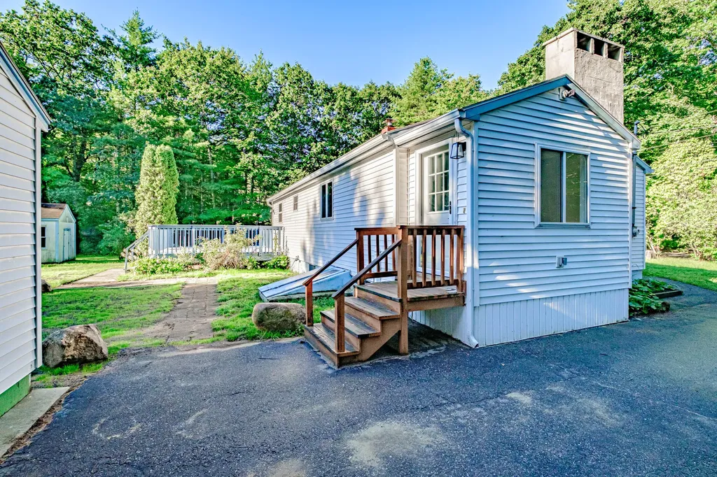 8 Larrabee Farm Road Scarborough ME 04074