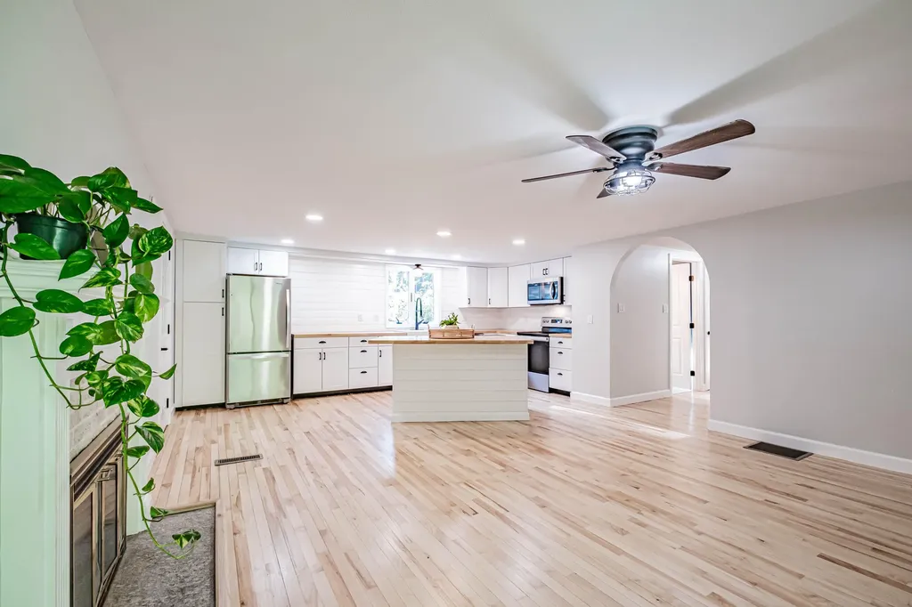 8 Larrabee Farm Road Scarborough ME 04074