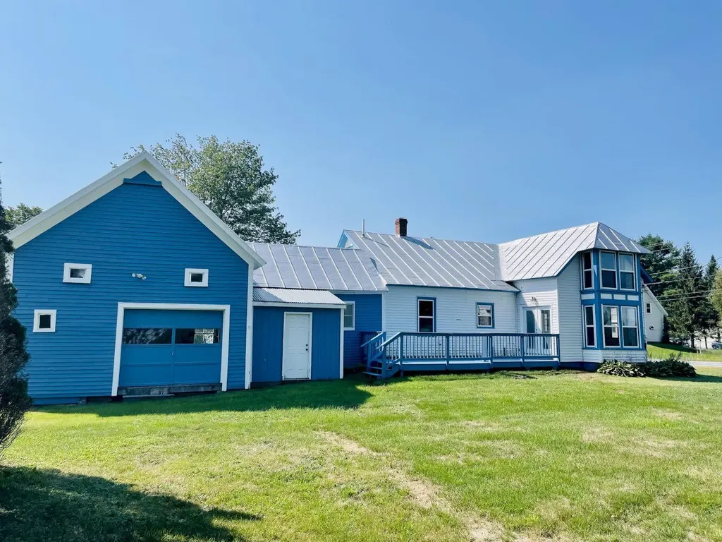 64 Smithfield Road Norridgewock ME 04957