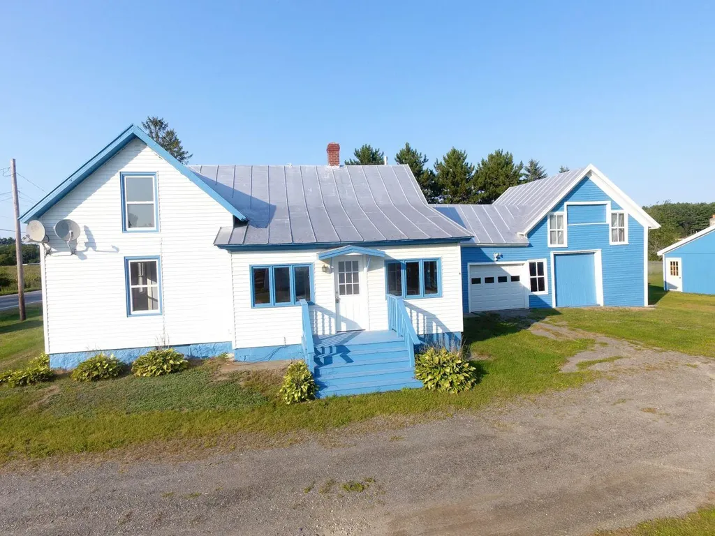 64 Smithfield Road Norridgewock ME 04957