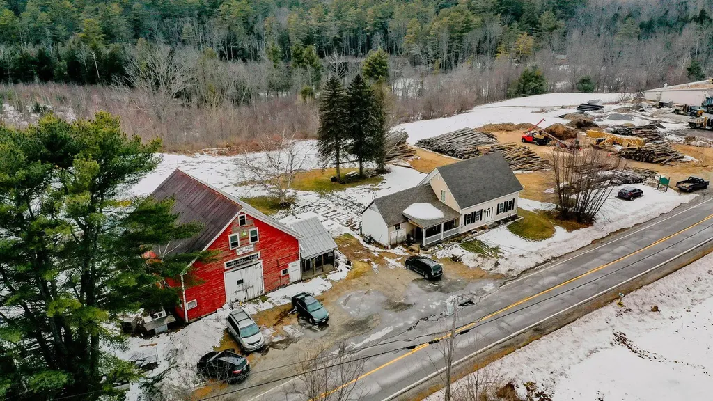 183 Pond Road Mount Vernon ME 04352