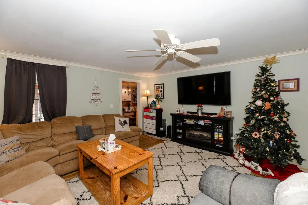 183 Pond Road Mount Vernon ME 04352