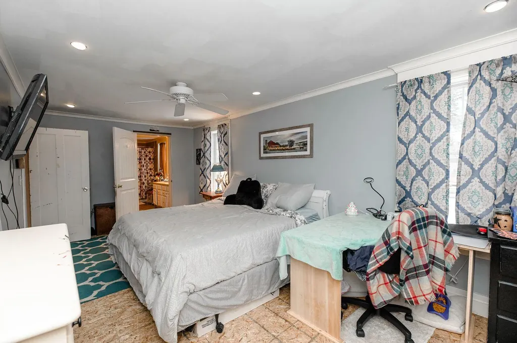 183 Pond Road Mount Vernon ME 04352