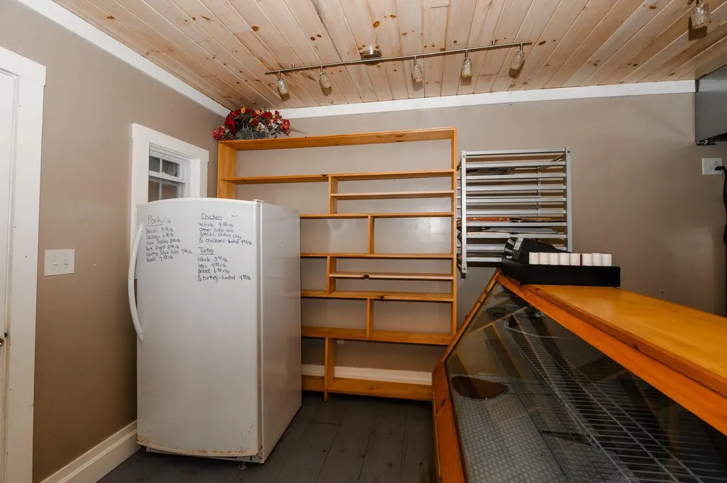 183 Pond Road Mount Vernon ME 04352