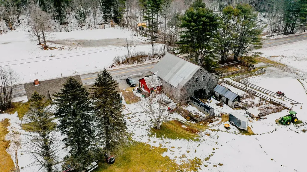 183 Pond Road Mount Vernon ME 04352