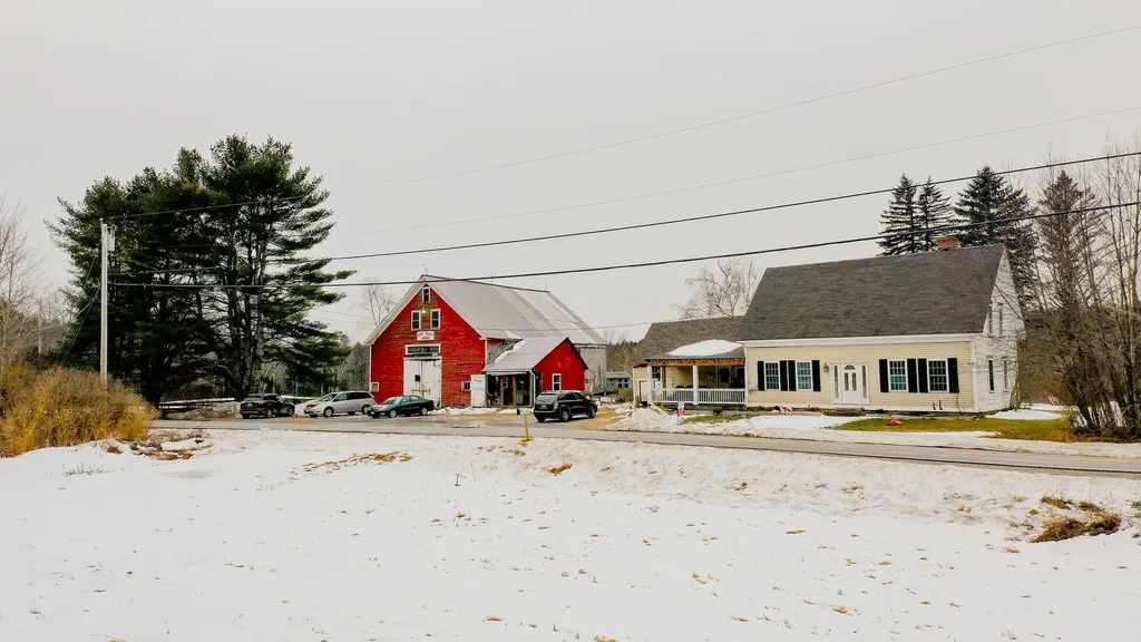 183 Pond Road Mount Vernon ME 04352