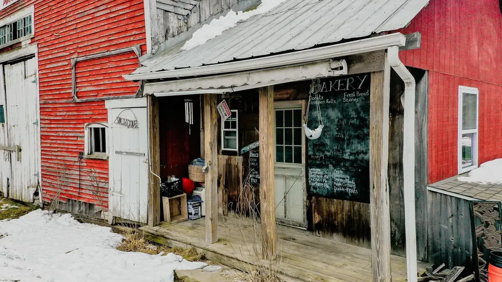 183 Pond Road Mount Vernon ME 04352