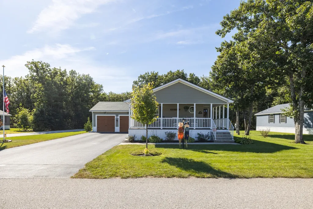 51 Candlewood Drive Lyman ME 04002