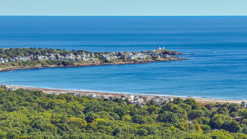 34 Fieldstone Estates Road York ME 03909