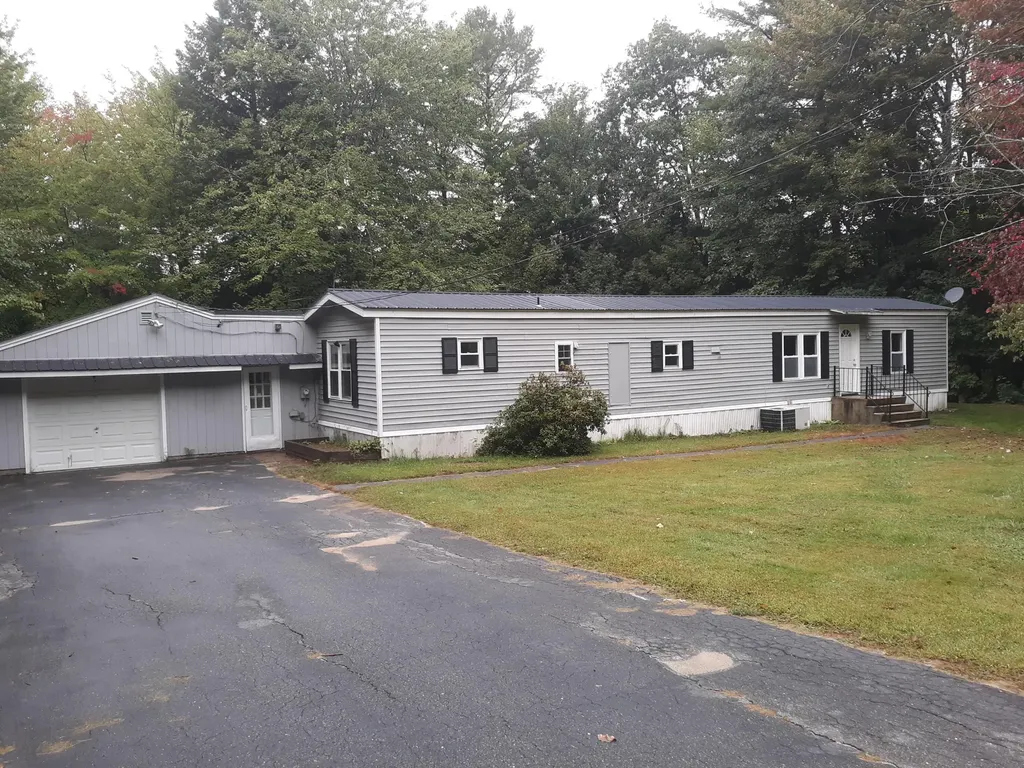 884 Pottle Hill Road Minot ME 04258