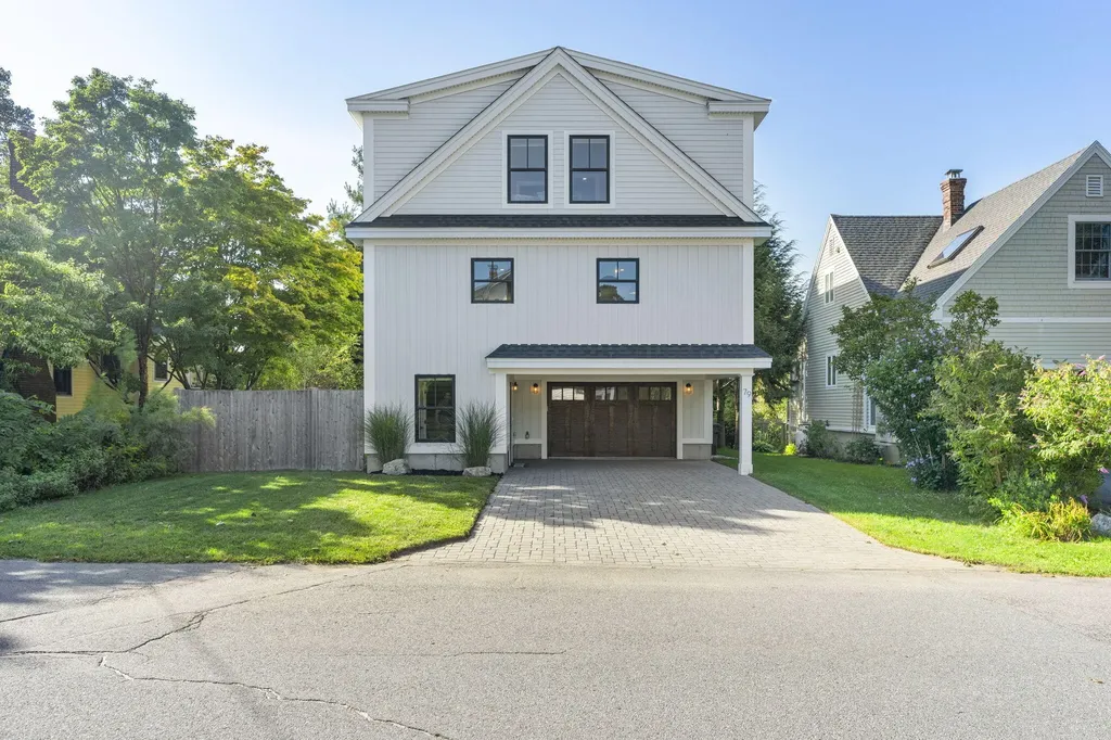 79 Summit Street South Portland ME 04106