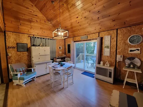 260 Mcgregor Road Lincoln ME 04457