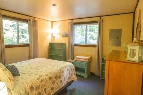260 Mcgregor Road Lincoln ME 04457