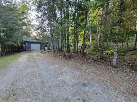 260 Mcgregor Road Lincoln ME 04457