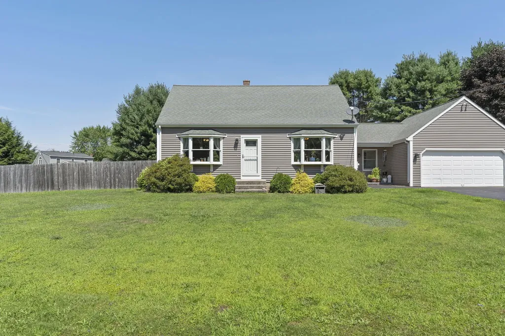 54 Clover Lane Auburn ME 04210