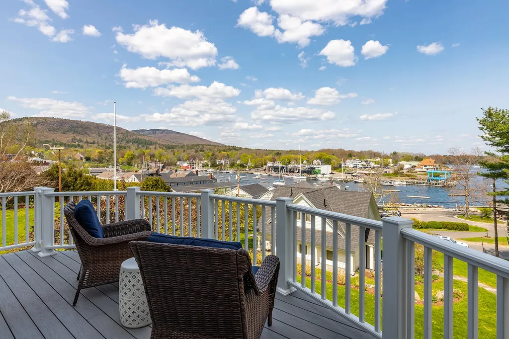 72 Chestnut Street Camden ME 04843