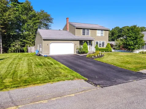 4 Black Cherry Drive Brunswick ME 04011
