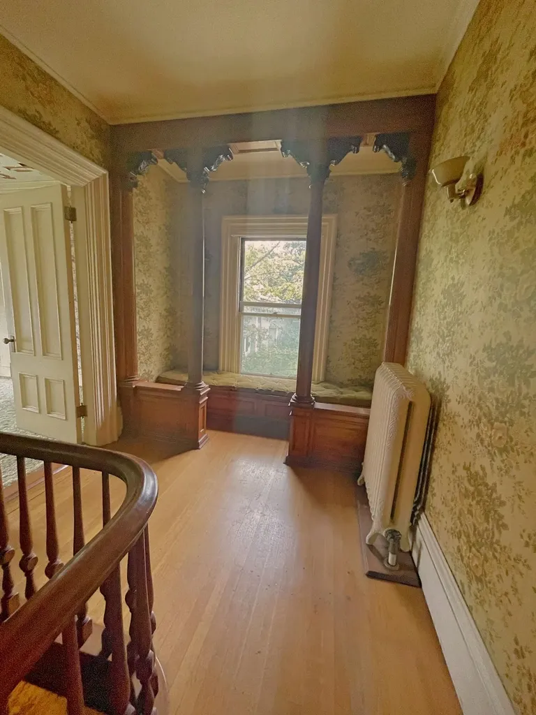91 Grove Street Bangor ME 04401