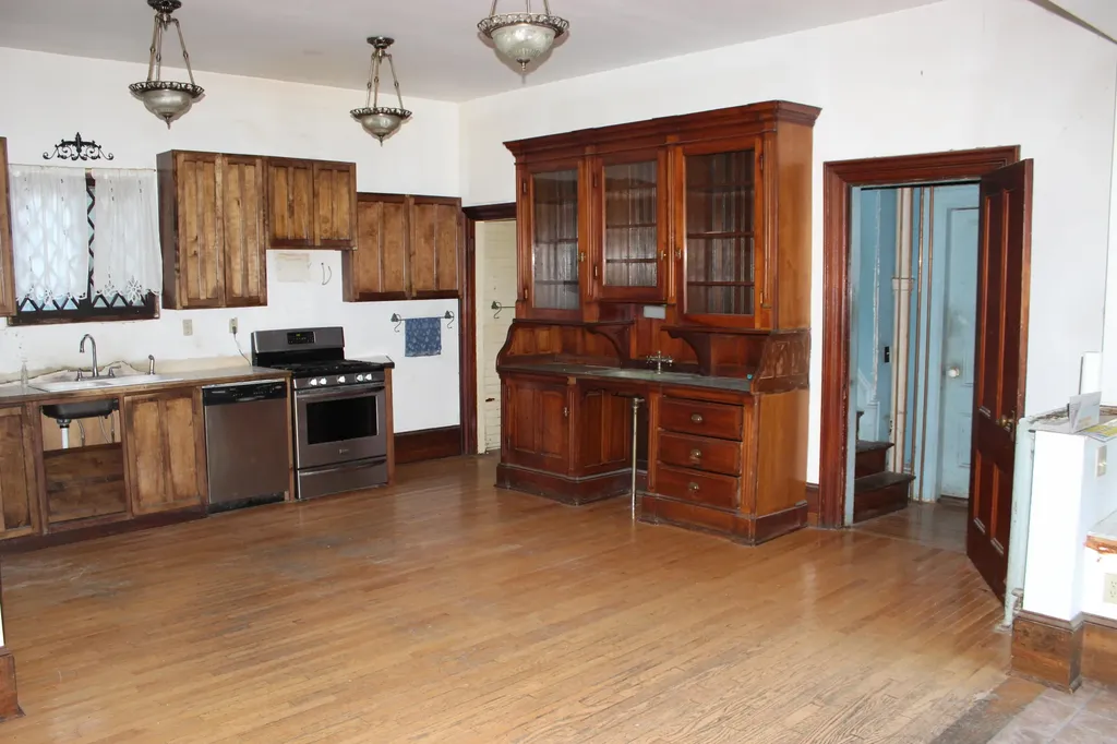 91 Grove Street Bangor ME 04401